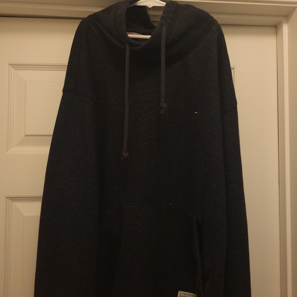 TOMMY HILFIGER DENIM MEDIUM MENS TURTLE NECK SWEATER